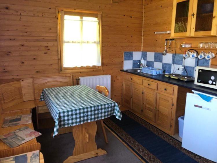 Almos Apartman Balatonfenyves Exterior foto